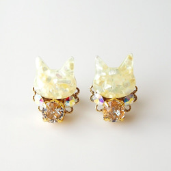 ◇ロゼ◇黒猫とビジューが輝くピアス/イヤリング ピアス（その他） 星