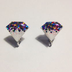 虹色グリッターのダイヤイヤリング 4枚目の画像