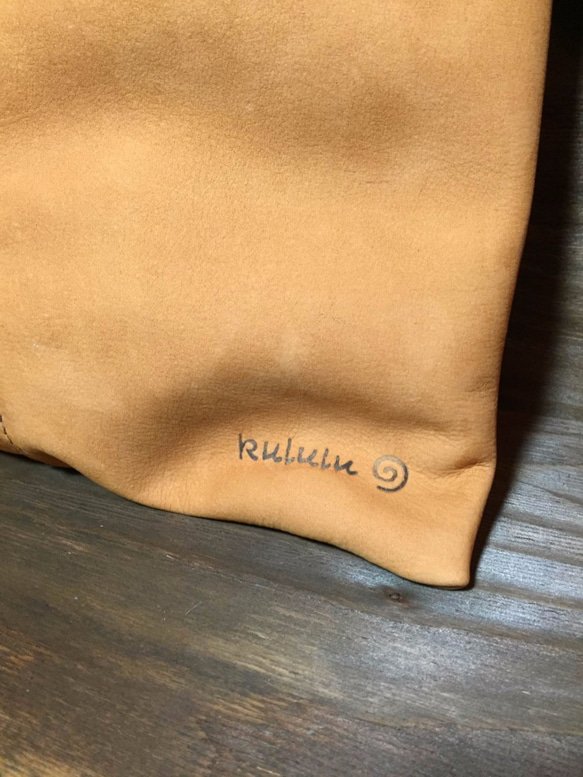 【kululu】 本革 レザー　センターステッチ ショルダー c 2枚目の画像