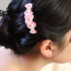 櫻花和寶石髮夾 第3張的照片