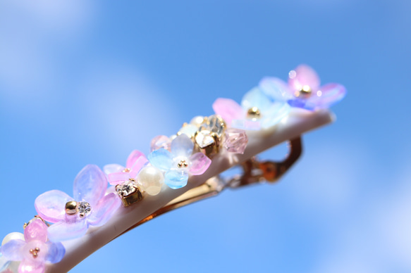 紫陽花とbijou*お洒落なスリムバレッタ　(全長約9㎝) 3枚目の画像