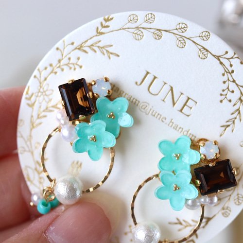 レアカラー ミント choucho ☆ ミナペルホネン ひらひら ピアス ♪