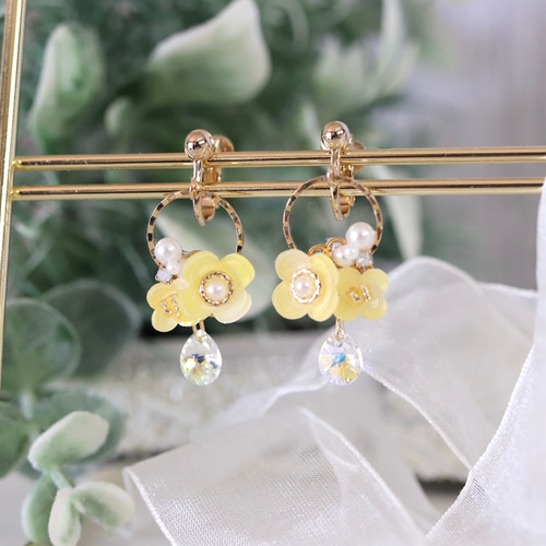 春の菜の花、揺れる涙きらめくbijou＊ピアス／イヤリング ピアス