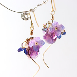 2way，繡球花和閃閃發光的寶石眼淚*耳環（紫色） 第3張的照片