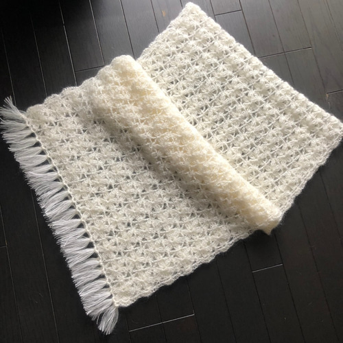 SALE！】春先まで使えるモヘアのふんわり軽～い大判ショール【ホワイト  