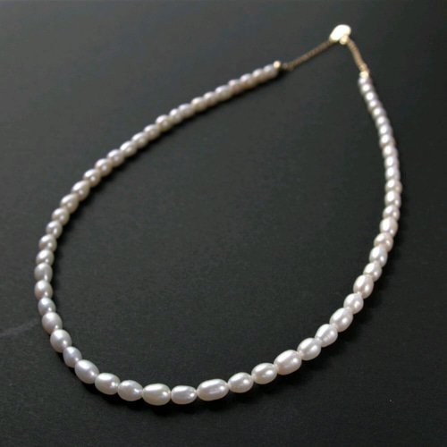 淡水パールのワイヤーネックレス　♯22 SALE 33%OFF】淡水パールのワイヤーネックレス ♯22 ネックレス