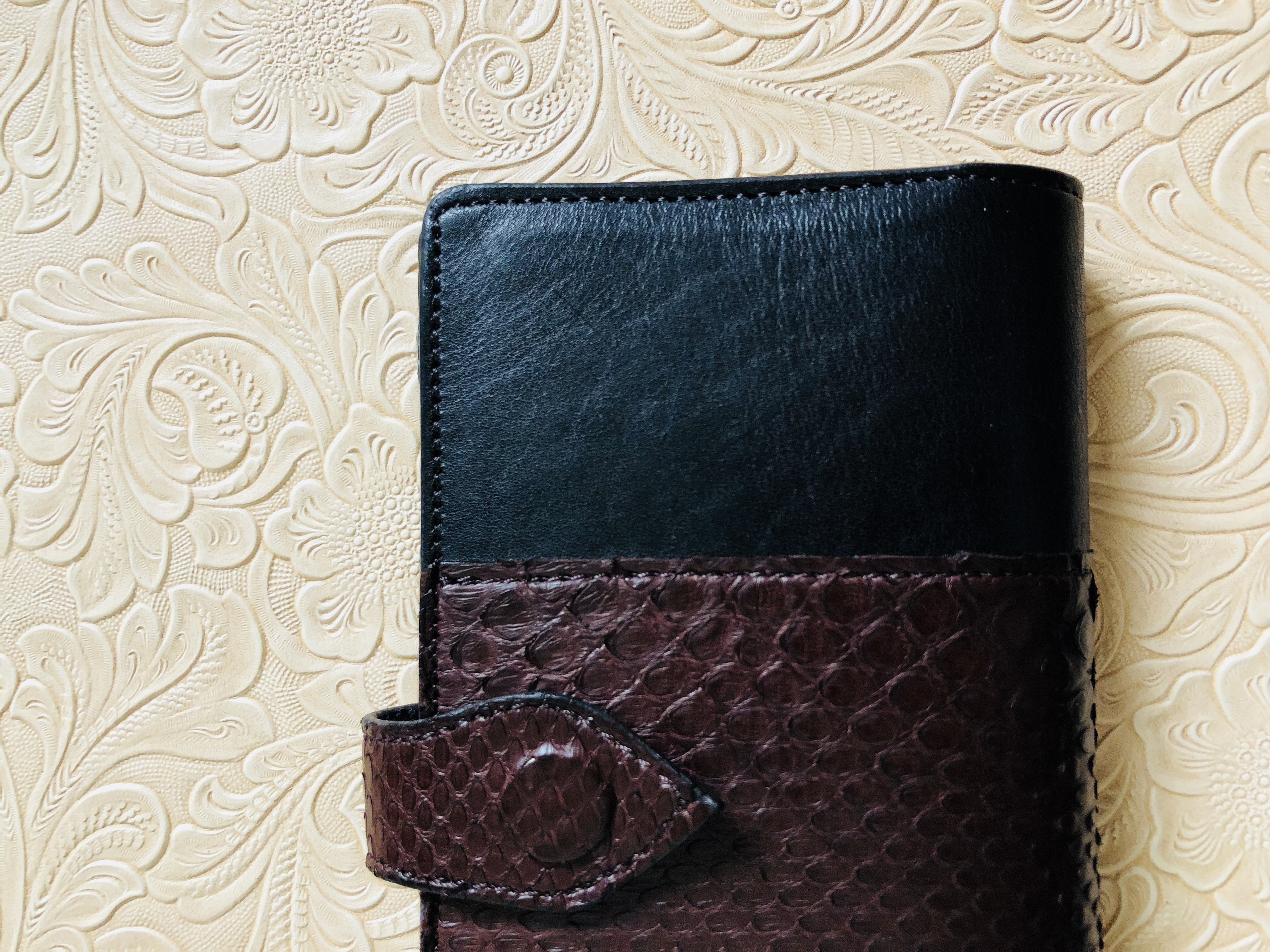 上質でシックな大人のスマホ・iPhoneカバー 【全機種対応】