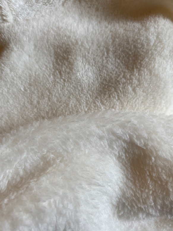 犬服　ふわふわあったかパーカータンクトップ　フレブル服　　　　　　『冬支度ハンドメイド2021』 4枚目の画像