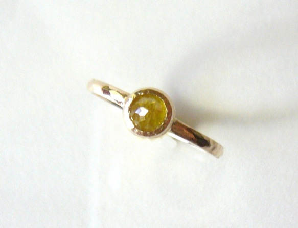ナチュラルダイアモンドの指輪(イェロー)　 4枚目の画像