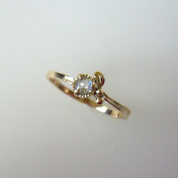Sold ブルームーンストーンの小さいお花の指輪 2枚目の画像
