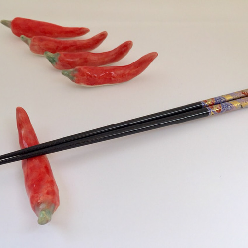 唐辛子の箸置き 箸・箸置き なごむわ 通販 4683294｜Creema