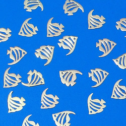 メタルパーツ　熱帯魚30枚セット（ゴールド）★レジン＆ネイルに使える封入素材 1枚目の画像