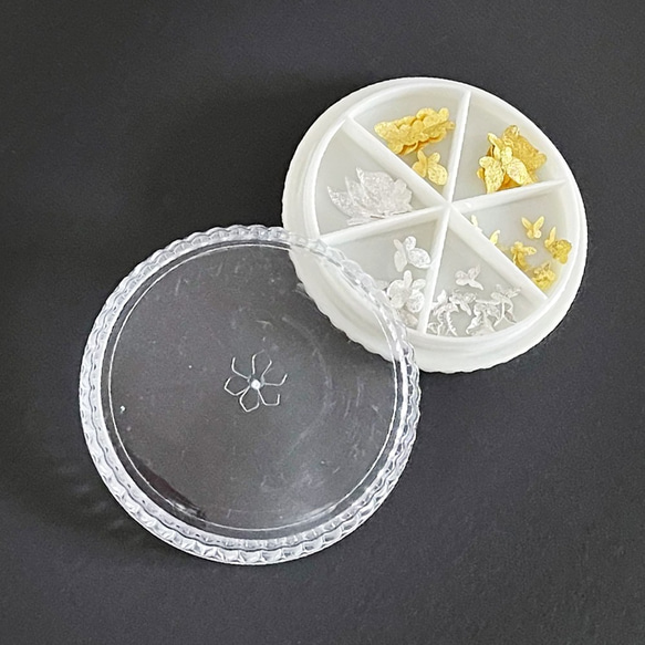 3Dメタルパーツ　蝶々2色アソートセットB(ケース入り)★レジン＆ネイルに使える封入素材 4枚目の画像