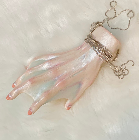 【マーマン(merman)の手(R)】男性の人魚の手 1枚目の画像
