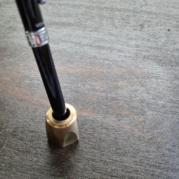 【コロナ対策】ペンスタンド 真鍮 １本タイプ ペン立て ペンケース 金属 4枚目の画像