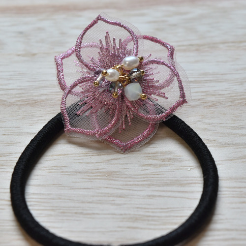 3カラーから選べる】刺繍お花ビジュー付きモチーフヘアゴム モチーフ 