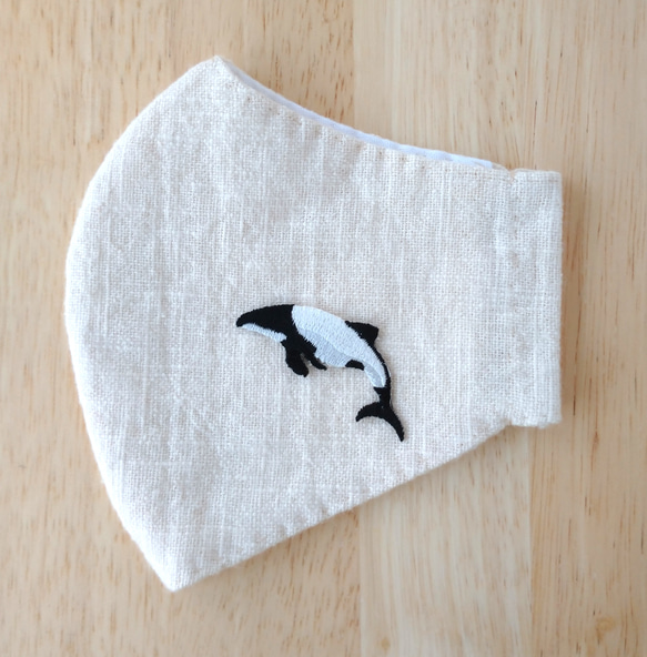 【手縫い】夏マスク(立体) フィルターポケット付き　Mサイズ(イロワケイルカ) 1枚目の画像
