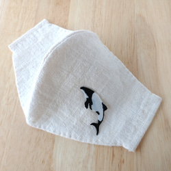 【手縫い】夏マスク(立体) フィルターポケット付き　Mサイズ(イロワケイルカ) 2枚目の画像