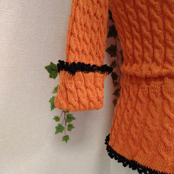 【送料無料】パーティーにも普段着でも活躍する縄編みセットアップ オレンジ×黒 7枚目の画像