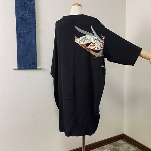 黒留袖リメイクワンピース コクーンタイプ　スタイリッシュ 黒留袖 変形コクーンワンピース 着物リメイク ワンピース lole