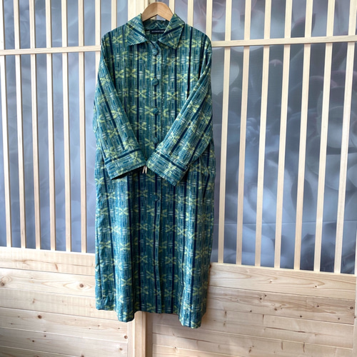 着物リメイク　ワンピース　ロング　コート　紬 翡翠色紬 ワンピースコート 前開きワンピース ロングコート 着物