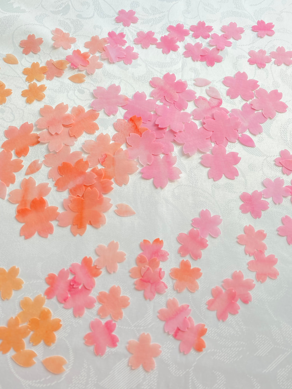 桜L・Mサイズ ほんのり透けるペーパーフレーク　クラフトパンチ　アルバム、色紙やラッピングに　D/423 4枚目の画像