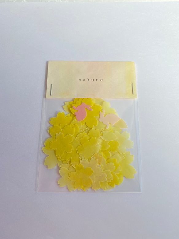 桜L・Mサイズ ほんのり透けるペーパーフレーク【ピンク×黄色】クラフトパンチ　アルバム、色紙やラッピングに 6枚目の画像