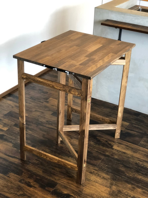 折り畳める作業テーブル 3枚目の画像