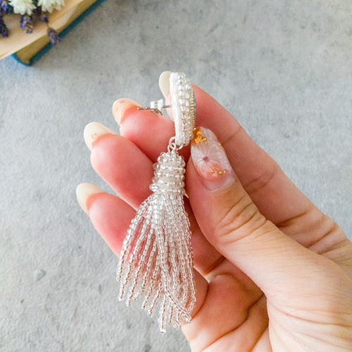 【1225】ハートとタッセルのピアスイヤリング 受注制作＊ハートとビーズタッセルのピアス/イヤリング シンプル