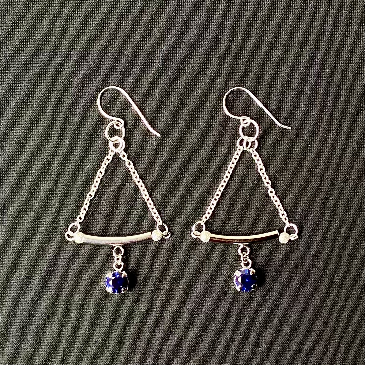 サファイアとシルバーチェーンのトライアングル #0005
