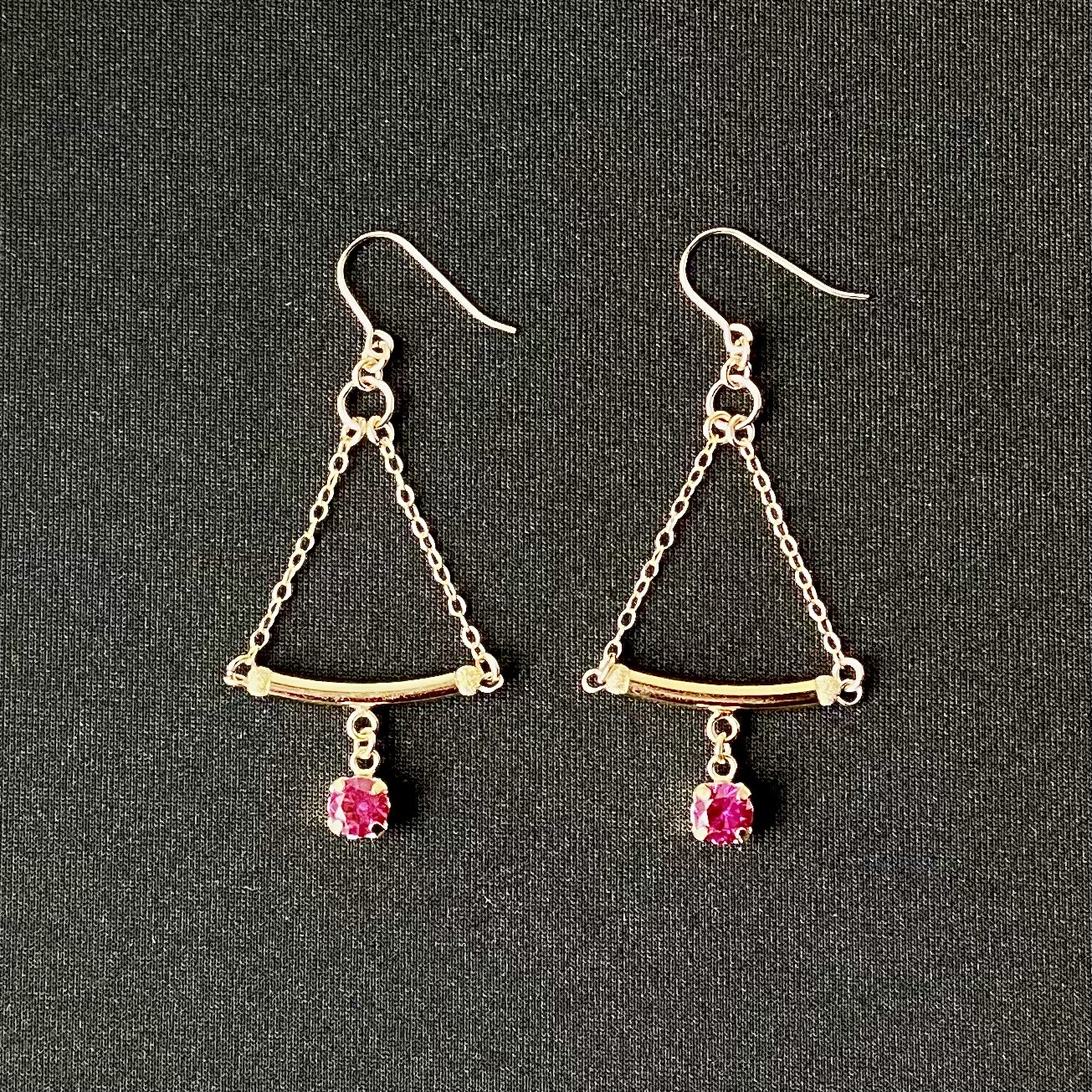 ルビーとゴールドチェーンのトライアングル #0006