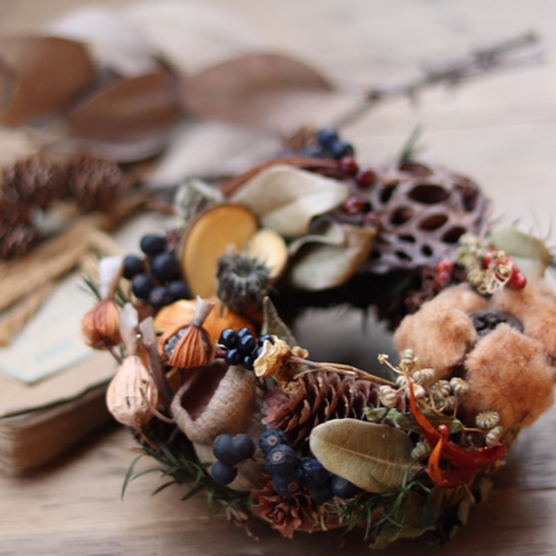 木の実たっぷり秋のミニリース ドライフラワー リース スカイサンゴ