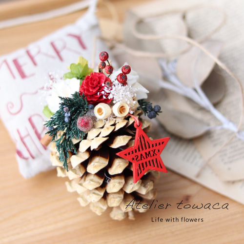 クリスマス松ぼっくり白ベース クリスマスリース まつぼっくり