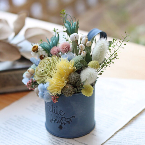【ふるさと割】 青い円筒形花瓶 ドライフラワーアレンジ 通す 花瓶・フラワースタンド