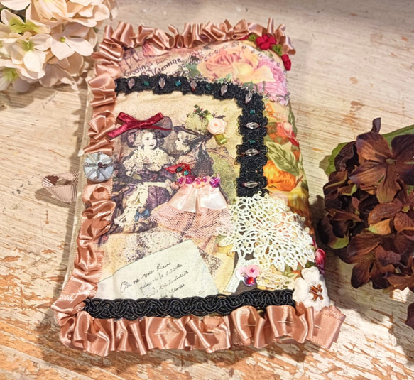 ヴィクトリアンキルトのクロス ヴィクトリアンクレイジーキルト