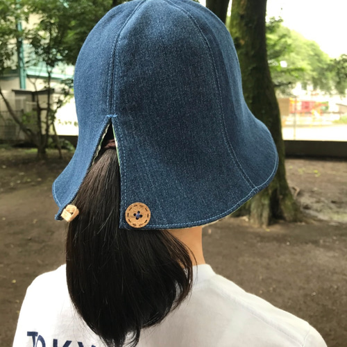 虫の刺繍がアクセントのユニークな帽子 オニヤンマ 大人S