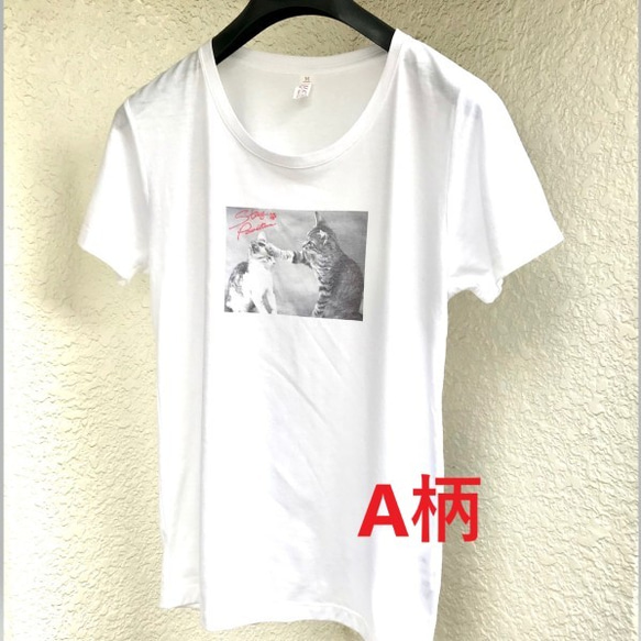 ヴィンテージ風モノクロフォトTシャツ / CATS 4枚目の画像