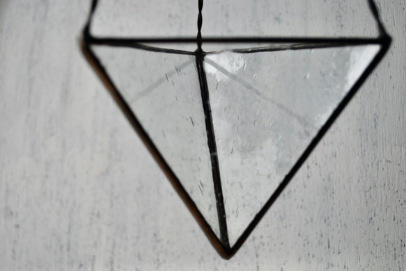 ステンドグラスの三角形プランター　【Triangular Planter】インテリア 3枚目の画像