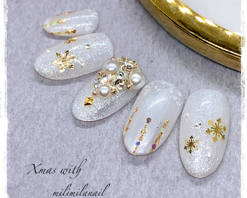 【No.041】ネイルチップ♡クリスマスネイル♡スノーボール♡オフホワイト No.041】ネイルチップ♡クリスマスネイル♡スノーボール♡オフホワイト