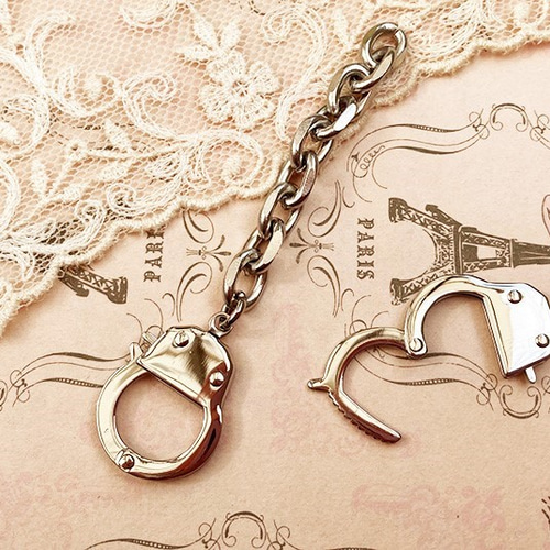 骨董品】金属製手錠 チェーン付き 鍵付き