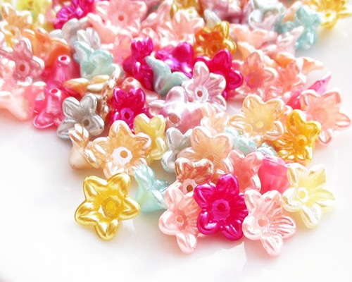 (No.35c) パール調ビーズ入り ミニミニ カラフル 小花 No.35c) パール調ビーズ入り ミニミニ カラフル 小花 - メルカリ