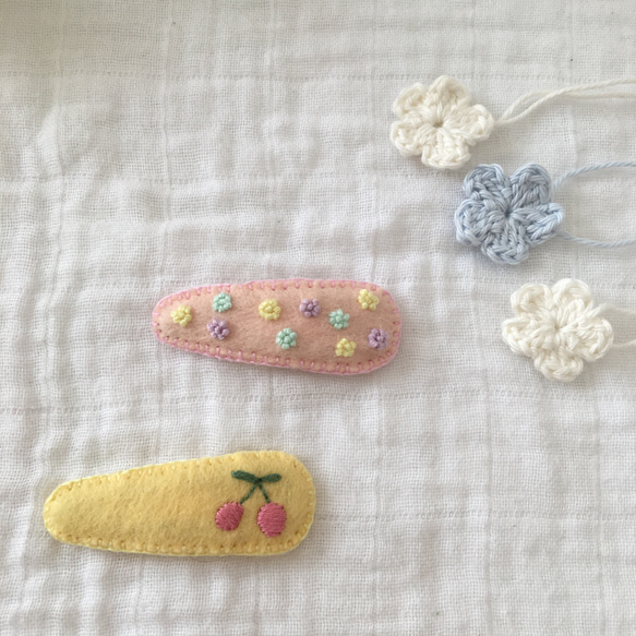 2個set❀刺繍パッチンピン 1枚目の画像