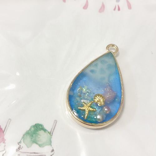 レジンアクセサリー　NO.365 レジンアクセサリー NO.365 No.365。ハンドメイドレジンピアス