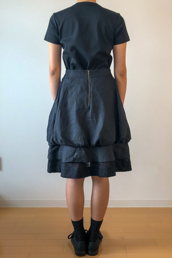 黒リネン バルーンスカート 4枚目の画像