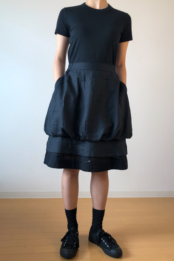 黒リネン バルーンスカート 6枚目の画像