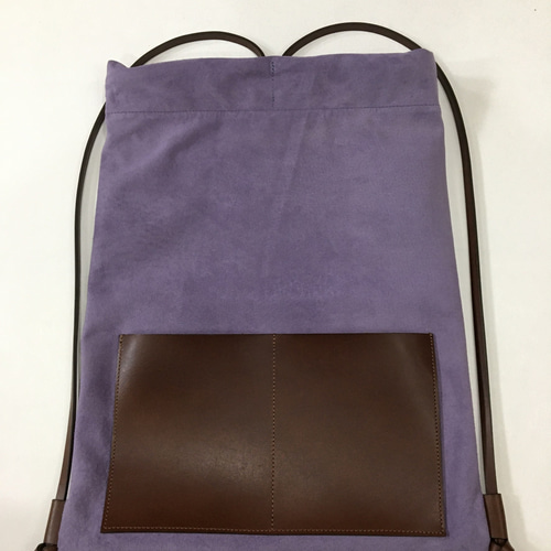 ピッグスエードと本革のナップサック(紫) リュック・バックパック