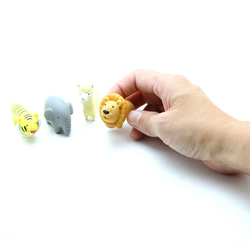 動物フィギュア/ミニチュア　アニマルセット（ライオン、象、虎、アルパカ、麒麟、馬、カピバラ、レッサーパンダ） 2枚目の画像