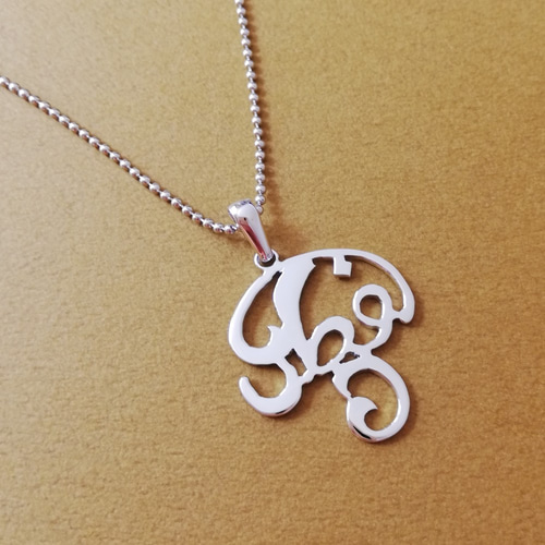 アラビア語でデザイン “MUSHROOM(きのこ)” 文字絵 ネックレス