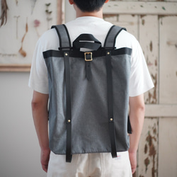 ●超輕量400g ●男女皆宜的Heather grey x black leather 2WAY backpack Nylon 第4張的照片