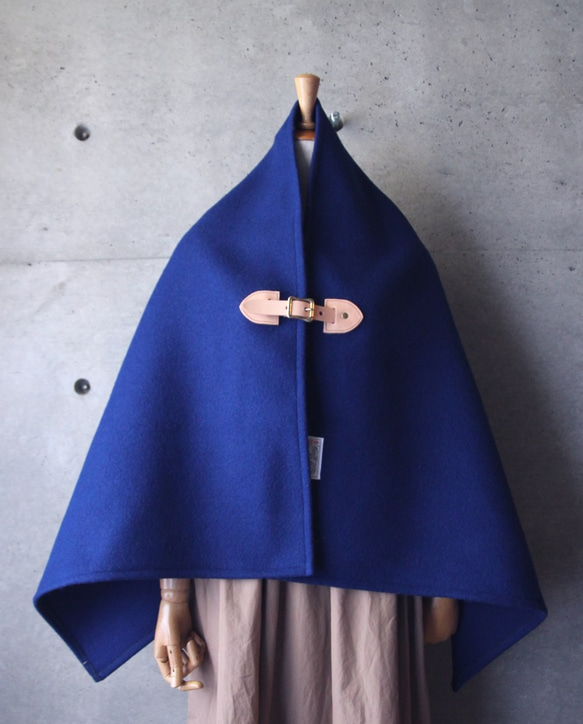 綺麗美麗的藍色にも甚至日本服裝^ ^梅爾頓雨披天然皮革皮帶定制可用羊駝混紡 第1張的照片
